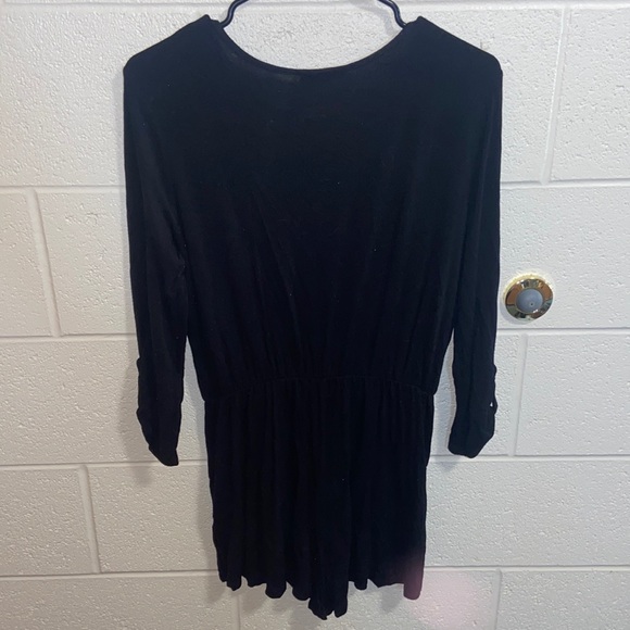 Jumper / Romper - Picture 2 of 4